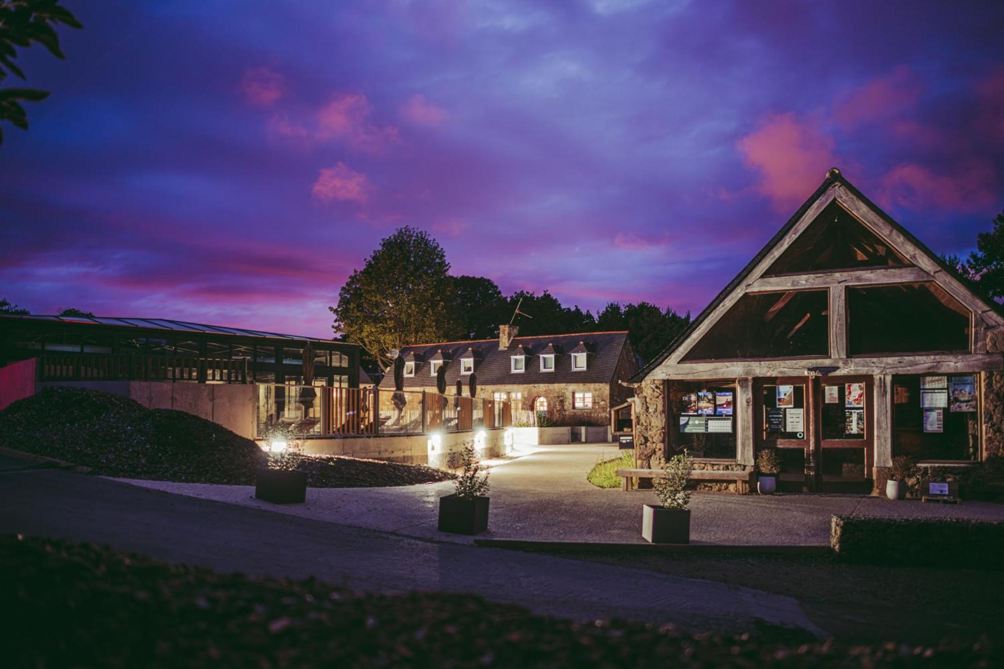 Maeva Respire Le Village Perrosien 4*